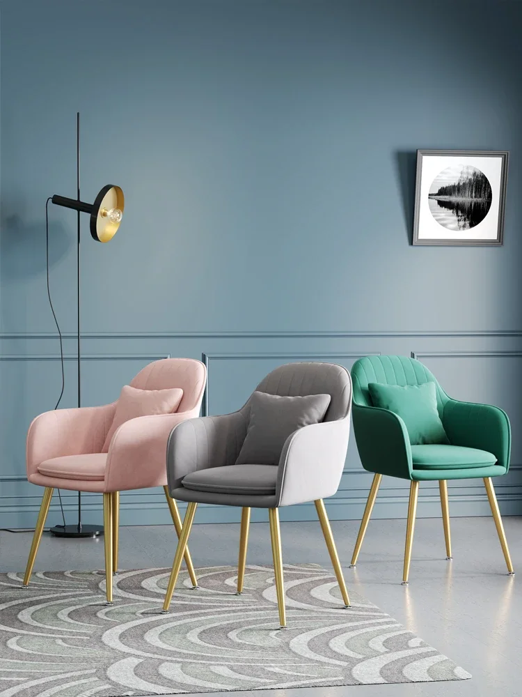 북유럽 스타일 라이트 럭셔리 스웨이드 메탈 다이닝 체어 - Decor Lighting Cy 리뷰 및 가격